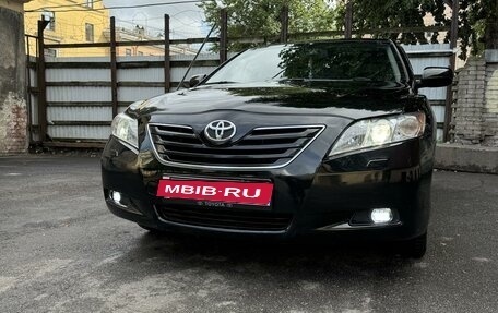 Toyota Camry, 2008 год, 1 380 000 рублей, 2 фотография