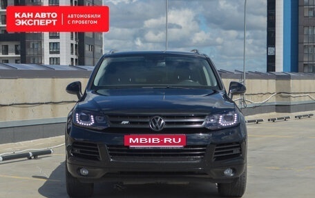 Volkswagen Touareg III, 2011 год, 2 475 000 рублей, 3 фотография