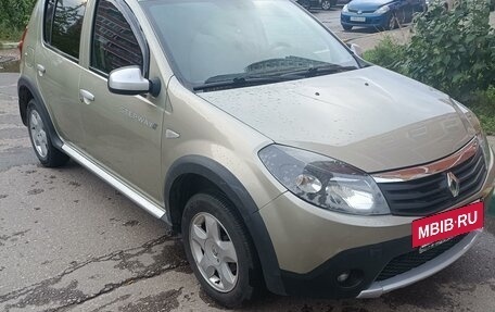 Renault Sandero I, 2012 год, 720 000 рублей, 2 фотография