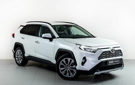 Toyota RAV4, 2020 год, 3 550 000 рублей, 3 фотография