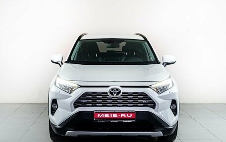 Toyota RAV4, 2020 год, 3 550 000 рублей, 2 фотография