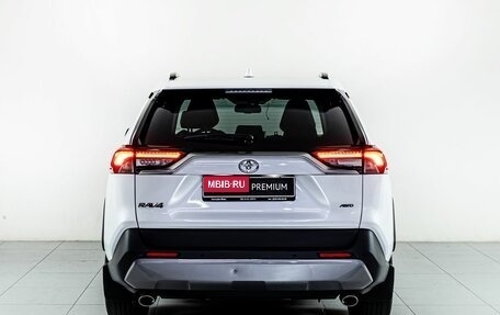 Toyota RAV4, 2020 год, 3 550 000 рублей, 5 фотография