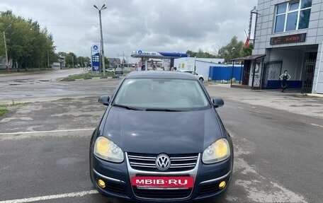 Volkswagen Jetta VI, 2008 год, 660 000 рублей, 2 фотография