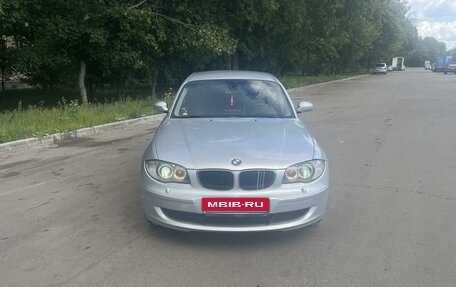 BMW 1 серия, 2008 год, 1 050 000 рублей, 2 фотография