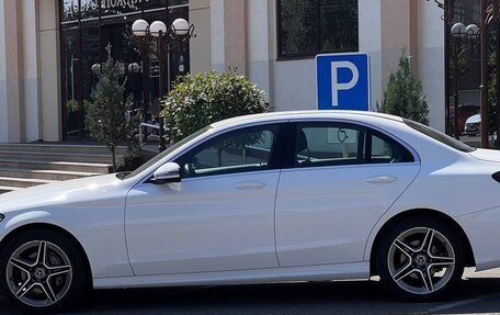 Mercedes-Benz C-Класс, 2018 год, 3 950 000 рублей, 10 фотография