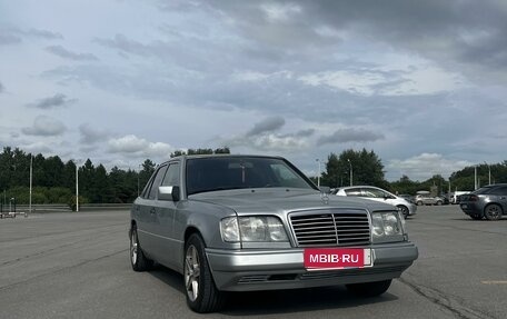 Mercedes-Benz E-Класс, 1994 год, 800 000 рублей, 2 фотография