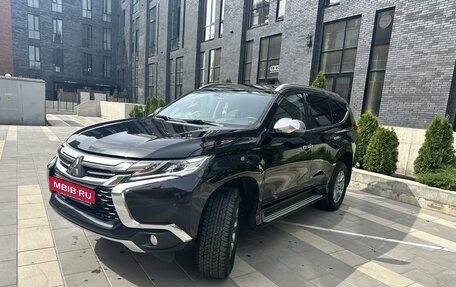 Mitsubishi Pajero Sport III рестайлинг, 2018 год, 2 990 000 рублей, 2 фотография