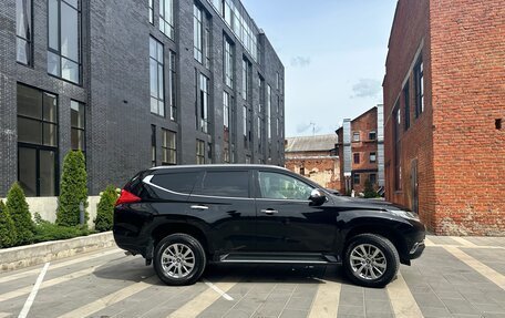 Mitsubishi Pajero Sport III рестайлинг, 2018 год, 2 990 000 рублей, 4 фотография