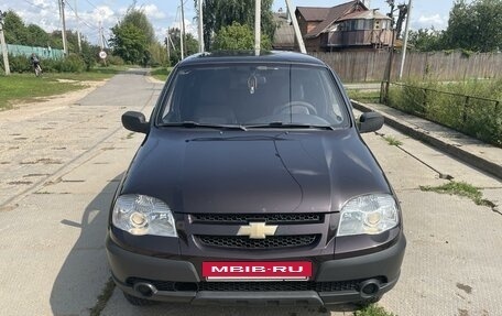 Chevrolet Niva I рестайлинг, 2011 год, 600 000 рублей, 1 фотография