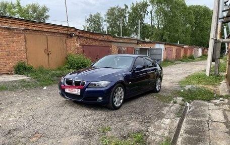 BMW 3 серия, 2011 год, 1 020 000 рублей, 3 фотография