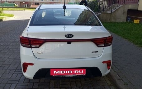 KIA Rio IV, 2018 год, 1 550 000 рублей, 3 фотография