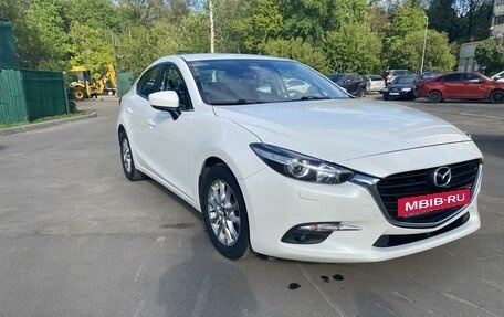 Mazda 3, 2018 год, 1 450 000 рублей, 2 фотография