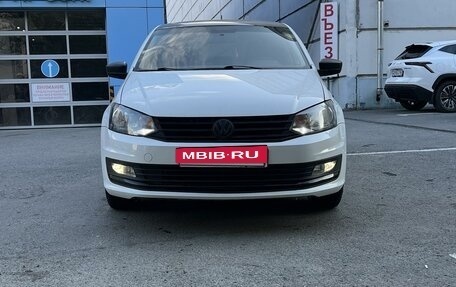 Volkswagen Polo VI (EU Market), 2016 год, 870 000 рублей, 2 фотография