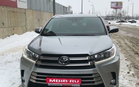 Toyota Highlander III, 2016 год, 4 200 000 рублей, 1 фотография