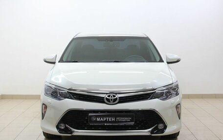 Toyota Camry, 2017 год, 2 320 000 рублей, 2 фотография