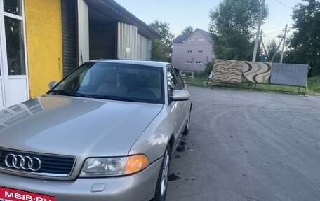 Audi A4, 2000 год, 450 000 рублей, 2 фотография