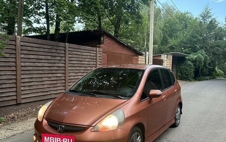 Honda Jazz I рестайлинг, 2007 год, 700 000 рублей, 2 фотография