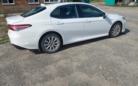 Toyota Camry, 2019 год, 2 750 000 рублей, 2 фотография