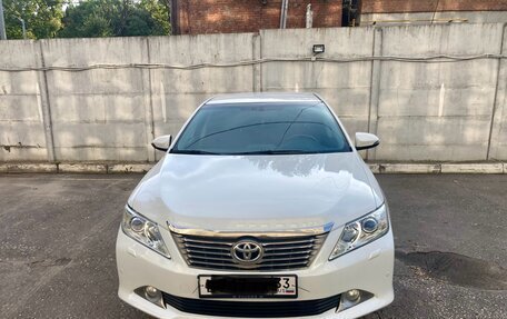 Toyota Camry, 2011 год, 2 000 000 рублей, 2 фотография