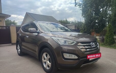 Hyundai Santa Fe III рестайлинг, 2013 год, 1 580 000 рублей, 2 фотография