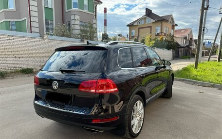 Volkswagen Touareg III, 2010 год, 2 530 000 рублей, 2 фотография