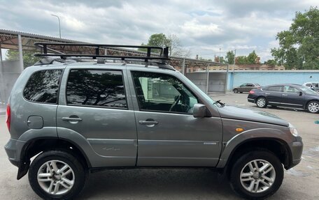 Chevrolet Niva I рестайлинг, 2010 год, 600 000 рублей, 4 фотография