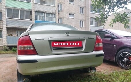 Mazda 323, 1998 год, 220 000 рублей, 1 фотография