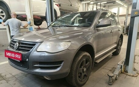 Volkswagen Touareg III, 2008 год, 957 000 рублей, 1 фотография