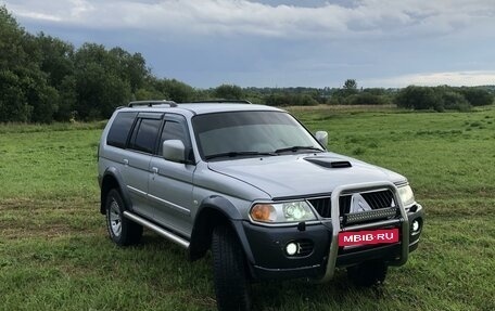 Mitsubishi Pajero Sport II рестайлинг, 2004 год, 1 350 000 рублей, 4 фотография