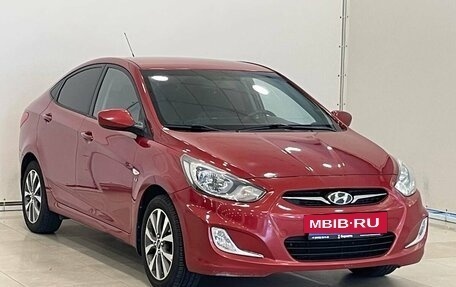 Hyundai Solaris II рестайлинг, 2013 год, 945 000 рублей, 1 фотография