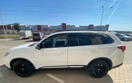 Mitsubishi Outlander III рестайлинг 3, 2016 год, 2 150 000 рублей, 6 фотография