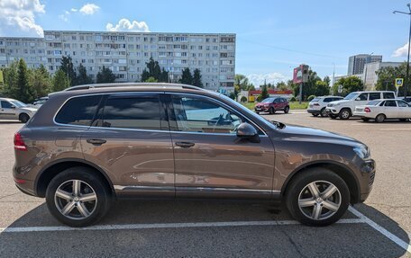 Volkswagen Touareg III, 2012 год, 2 350 000 рублей, 2 фотография