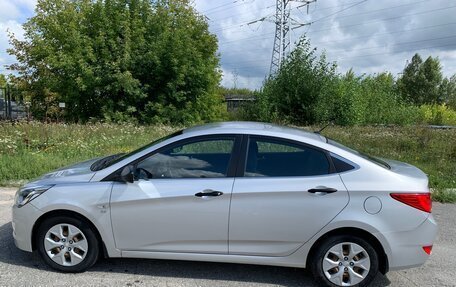 Hyundai Solaris II рестайлинг, 2014 год, 1 240 000 рублей, 3 фотография