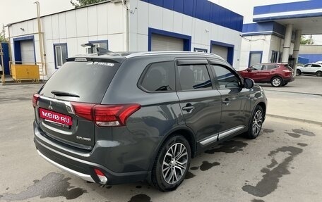 Mitsubishi Outlander III рестайлинг 3, 2018 год, 2 300 000 рублей, 4 фотография