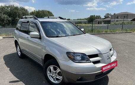 Mitsubishi Outlander III рестайлинг 3, 2003 год, 787 000 рублей, 1 фотография