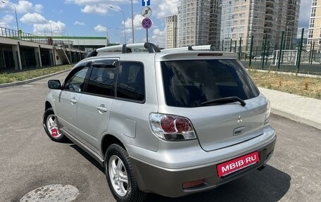 Mitsubishi Outlander III рестайлинг 3, 2003 год, 787 000 рублей, 3 фотография