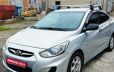 Hyundai Solaris II рестайлинг, 2011 год, 740 000 рублей, 1 фотография