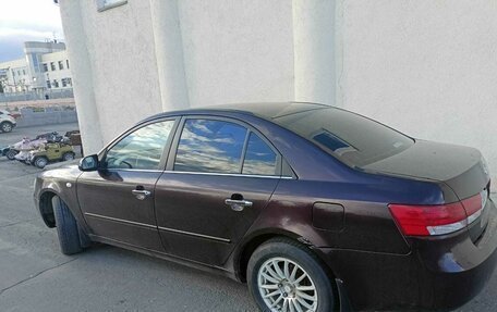 Hyundai Sonata VI, 2005 год, 530 000 рублей, 2 фотография