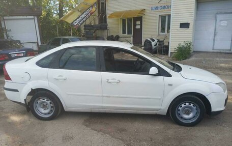 Ford Focus II рестайлинг, 2005 год, 320 000 рублей, 3 фотография