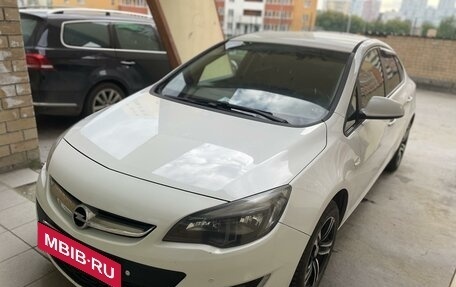 Opel Astra J, 2012 год, 950 000 рублей, 6 фотография