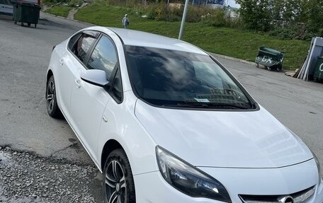 Opel Astra J, 2012 год, 950 000 рублей, 10 фотография