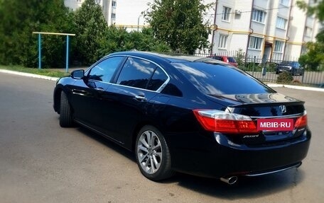 Honda Accord IX рестайлинг, 2013 год, 1 865 000 рублей, 2 фотография