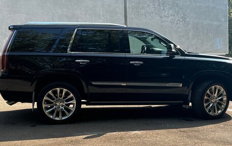 Cadillac Escalade IV, 2019 год, 7 100 000 рублей, 2 фотография