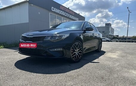 KIA Optima IV, 2018 год, 2 700 000 рублей, 2 фотография