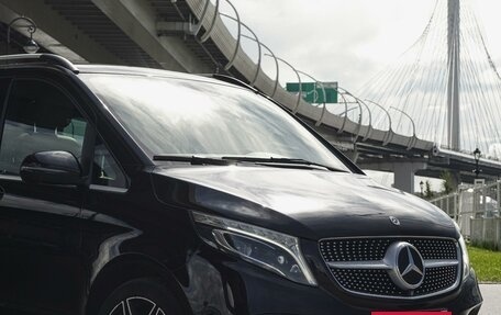 Mercedes-Benz V-Класс, 2019 год, 7 200 000 рублей, 3 фотография