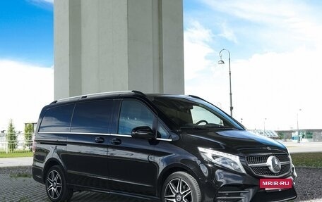 Mercedes-Benz V-Класс, 2019 год, 7 200 000 рублей, 4 фотография