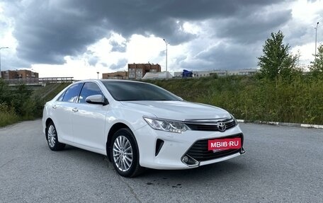 Toyota Camry, 2015 год, 2 890 000 рублей, 3 фотография