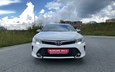 Toyota Camry, 2015 год, 2 890 000 рублей, 2 фотография