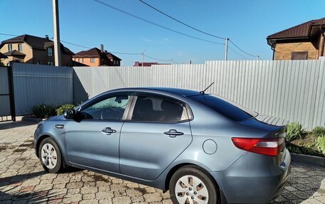 KIA Rio III рестайлинг, 2013 год, 930 000 рублей, 2 фотография