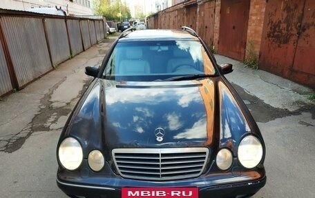 Mercedes-Benz E-Класс, 2001 год, 485 000 рублей, 6 фотография